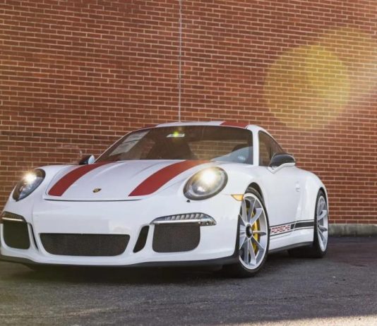 2016 Porsche 911 R with delivery miles up for auction